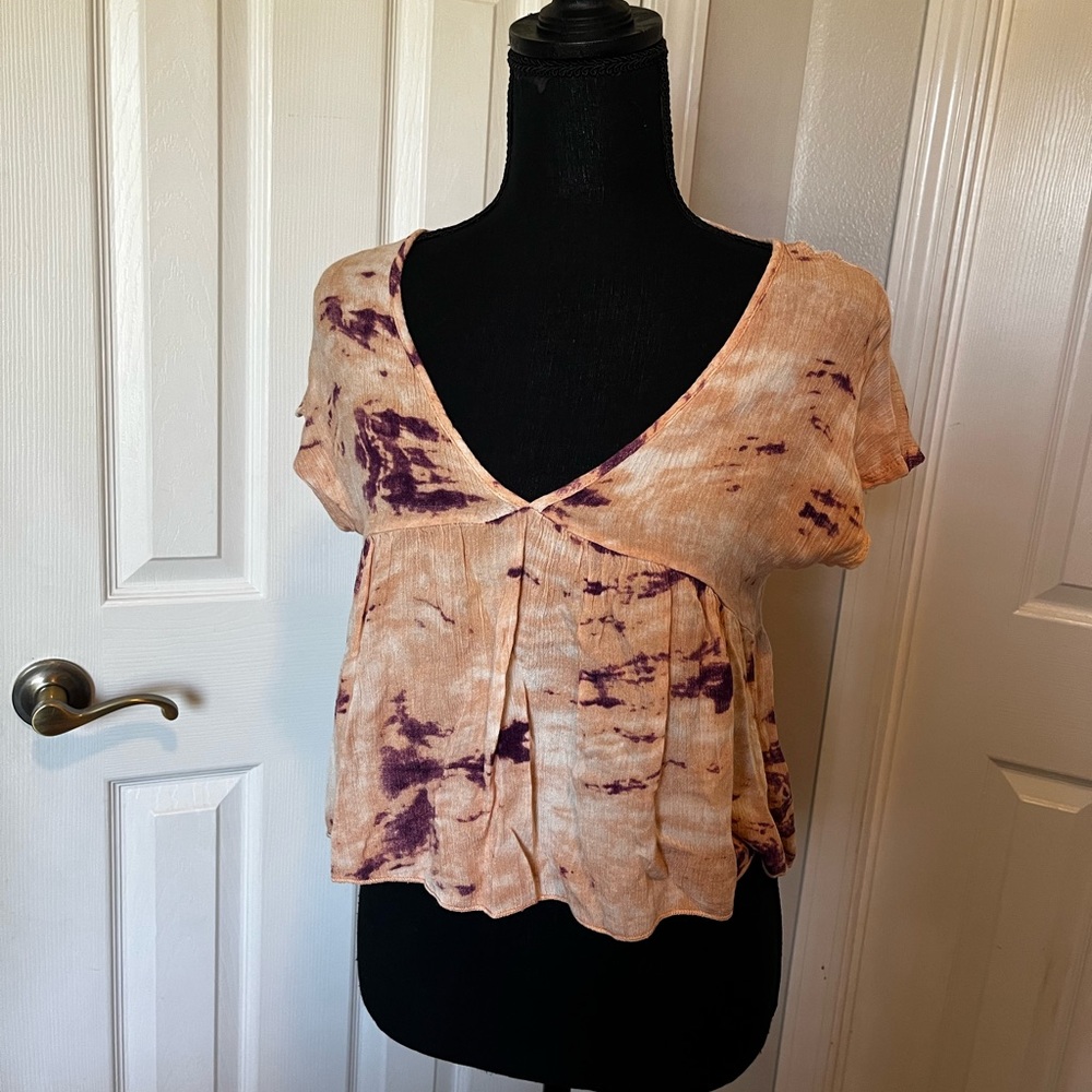 Crop top purple and cream light weight soft cap sleeve